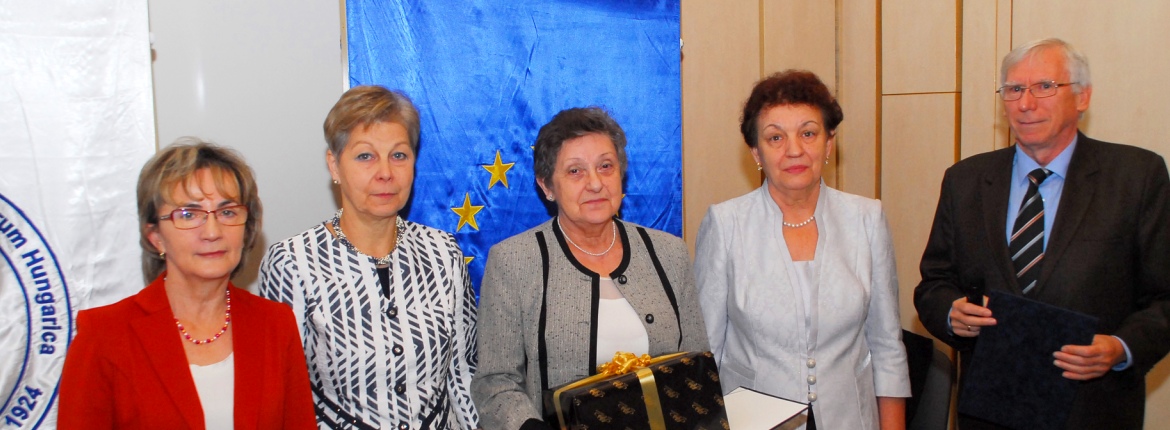 Dsc_0049_bannerhez2
