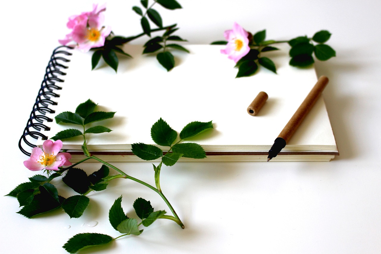 notebook-3397135_1280