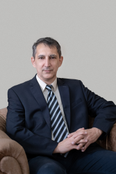 1_-_Prof._Dr._Szakonyi_Zsolt